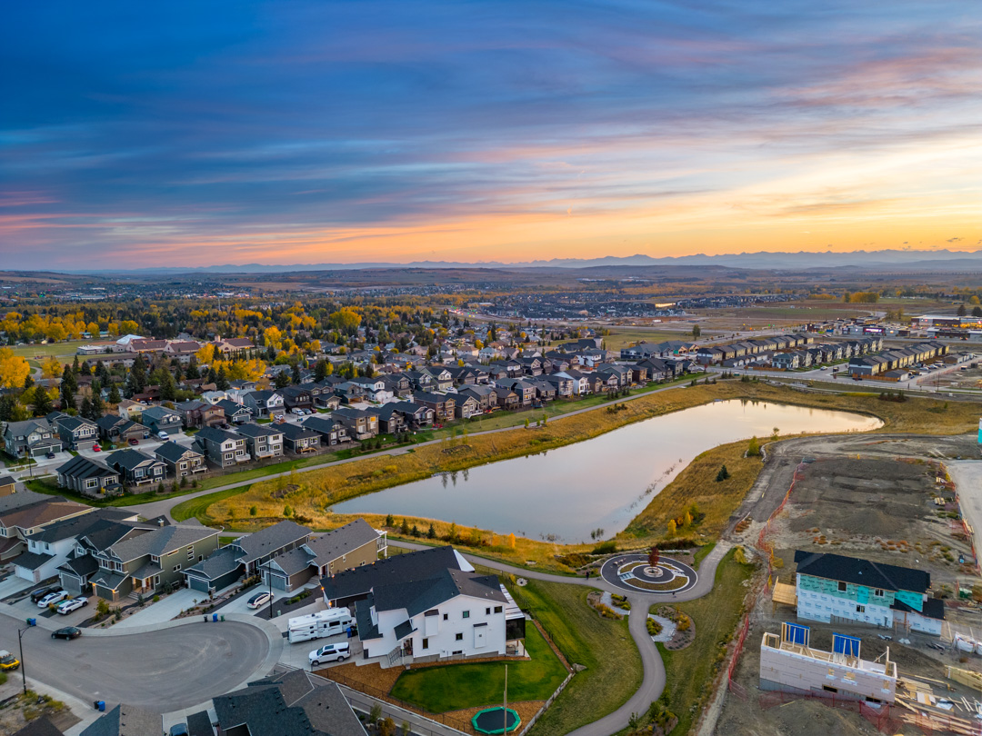 Aerial photo of Wedderburn in Okotoks.